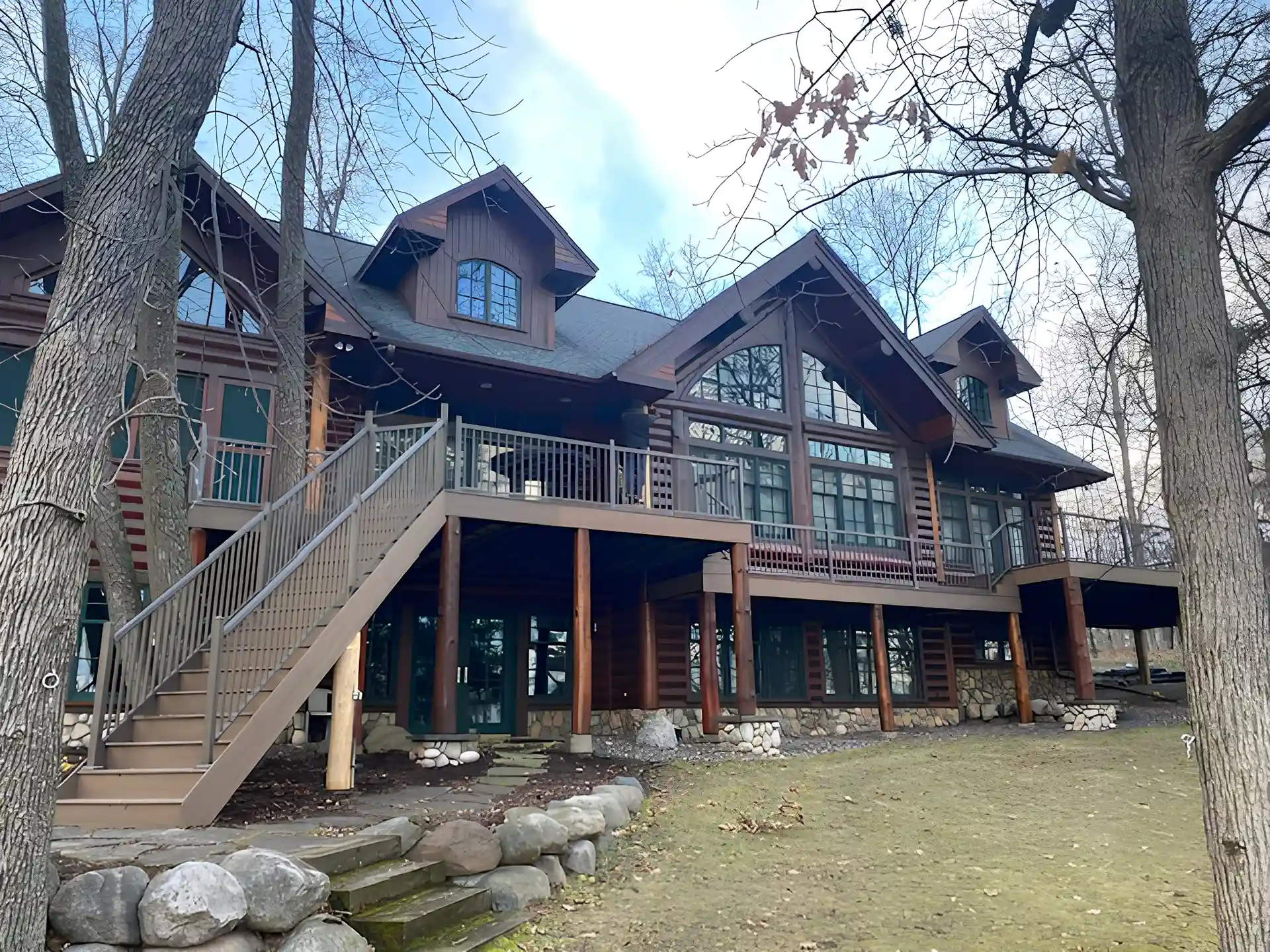 Key Warning Signs of Damaged Log Supports